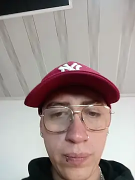 Snapshot of Emmanuel_Lust chatting on 02.21.26 Emmanuel Lust online show from 02.21.26