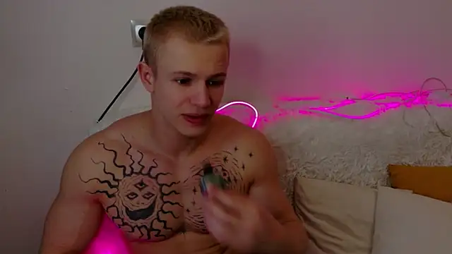 Snapshot of SterlingNoir chatting on 02.06.26 SterlingNoir online show from 02.06.26