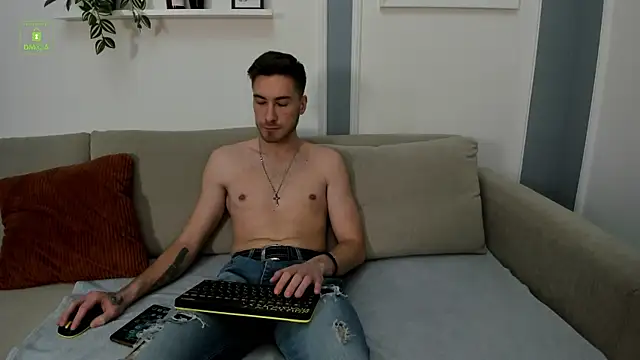 Snapshot of Harvey_Wiliams chatting on 02.18.26 Harvey Wiliams online show from 02.18.26