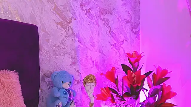 Snapshot of EllinaNuria chatting on 02.23.26 EllinaNuria online show from 02.23.26