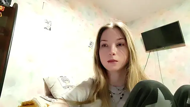 Snapshot of TiaBIanks chatting on 02.18.26 TiaBIanks online show from 02.18.26