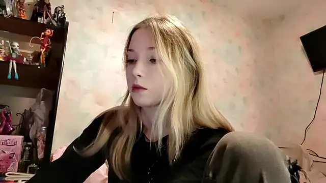 TiaBIanks online show from 04.09.26