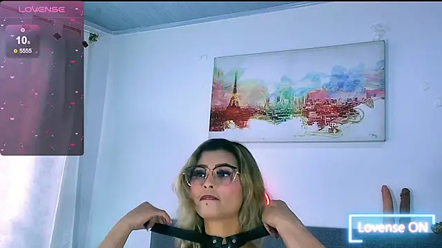 Snapshot of Sharlott_3 chatting on 04.13.26 Sharlott 3 online show from 04.13.26