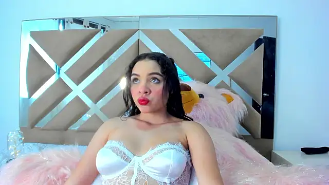 Snapshot of KimSantos chatting on 02.28.26 KimSantos online show from 02.28.26