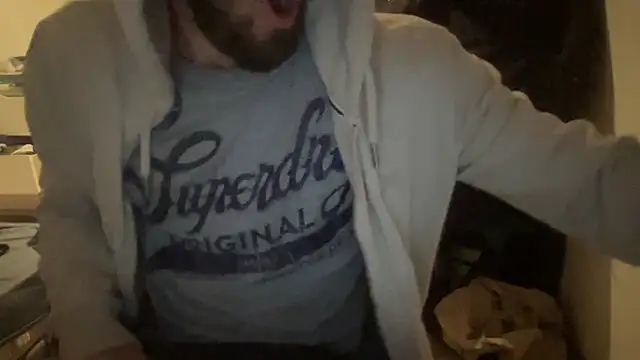 Snapshot of raoulbtnbois chatting on 02.12.26 raoulbtnbois online show from 02.12.26
