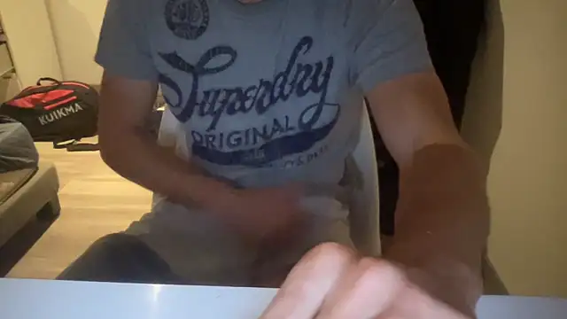 Snapshot of raoulbtnbois chatting on 05.20.26 raoulbtnbois online show from 05.20.26