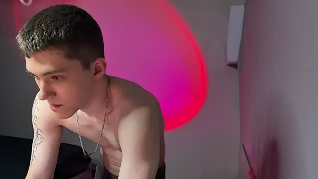 cronck52 online show from 04.18.26