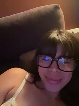Snapshot of Brigitte01 chatting on 05.16.26 Brigitte01 online show from 05.16.26