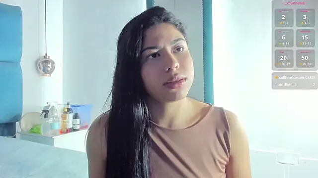 Snapshot of venezolana__caro chatting on 05.09.26 venezolana caro online show from 05.09.26