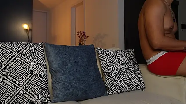 Snapshot of NicoHeat chatting on 03.24.26 NicoHeat online show from 03.24.26