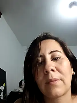 Snapshot of Sophie_Tyler chatting on 04.28.26 Sophie Tyler online show from 04.28.26