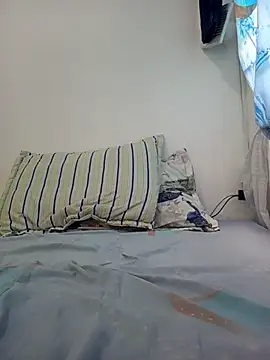 Snapshot of baby_22cm chatting on 04.27.26 baby 22cm online show from 04.27.26