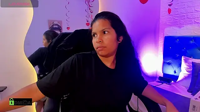 Snapshot of Dulcecooper1 chatting on 02.15.26 Dulcecooper1 online show from 02.15.26