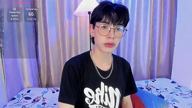 Demian Hush online show from 04.03.26