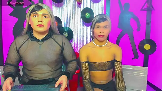 Snapshot of Cristal_and_noha chatting on 02.26.26 Cristal and noha online show from 02.26.26