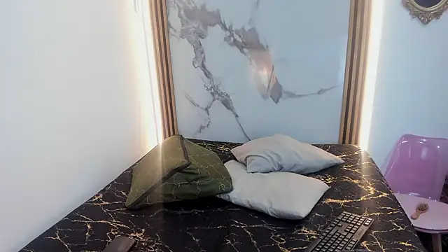 Nahomii  Doll online show from 03.13.26