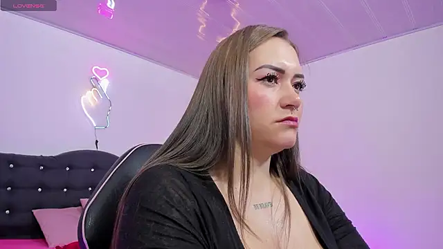 Snapshot of LUNAKITTY_TAY chatting on 03.07.26 LUNAKITTY TAY online show from 03.07.26