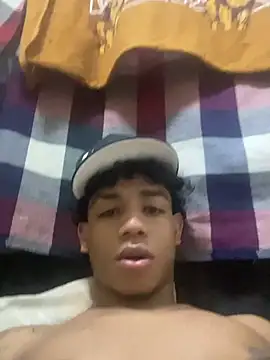 Snapshot of 777_dmz_ chatting on 02.12.26 777 dmz online show from 02.12.26