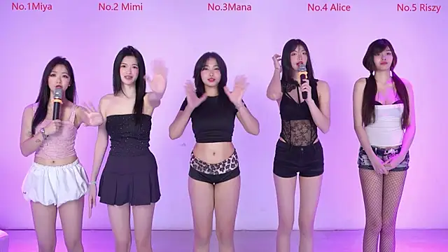 Snapshot of Velvet-girl chatting on 02.12.26 Velvet-girl online show from 02.12.26