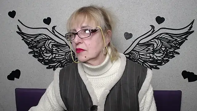 Snapshot of PattySanny chatting on 02.11.26 PattySanny online show from 02.11.26