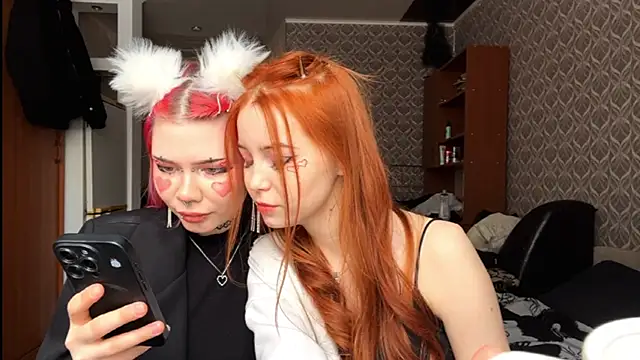 Snapshot of Veldenga chatting on 02.14.26 Veldenga online show from 02.14.26