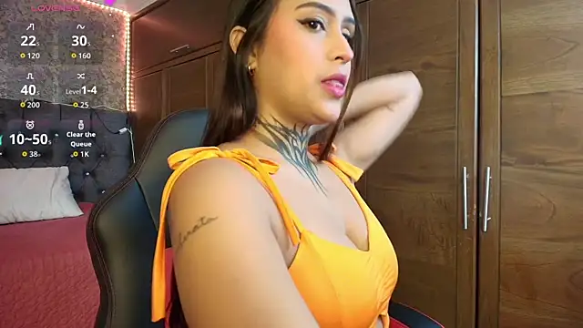 sarah escobarr online show from 02.25.26