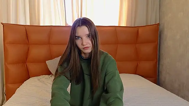 Snapshot of OnyxViper chatting on 02.24.26 OnyxViper online show from 02.24.26