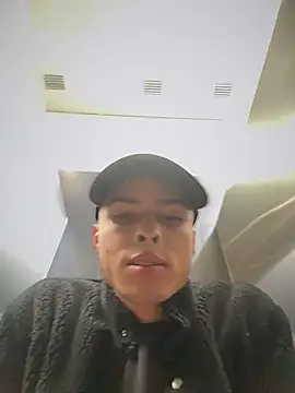 Snapshot of Eros_lee chatting on 06.29.26 Eros lee online show from 06.29.26