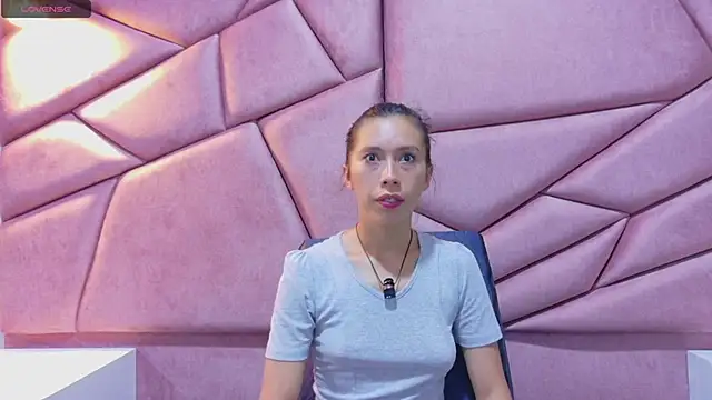 Snapshot of kimberlypink_ chatting on 02.14.26 kimberlypink online show from 02.14.26