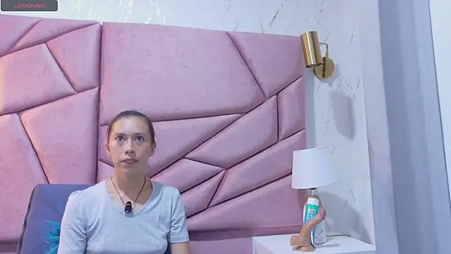 kimberlypink  online show from 03.03.26