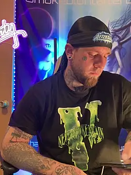 Snapshot of Smokebluntafterblunt chatting on 02.21.26 Smokebluntafterblunt online show from 02.21.26