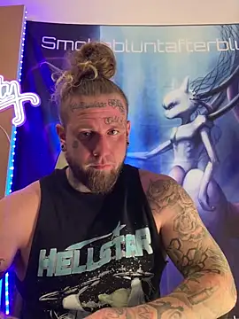 Snapshot of Smokebluntafterblunt chatting on 03.01.26 Smokebluntafterblunt online show from 03.01.26