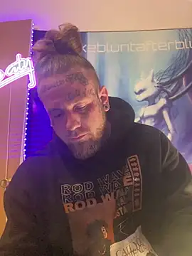 Smokebluntafterblunt online show from 04.01.26