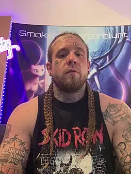 Smokebluntafterblunt online show from 04.17.26