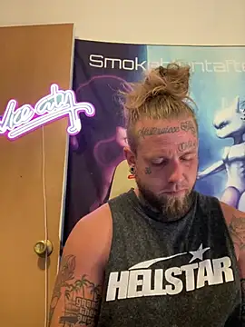 Snapshot of Smokebluntafterblunt chatting on 06.17.26 Smokebluntafterblunt online show from 06.17.26