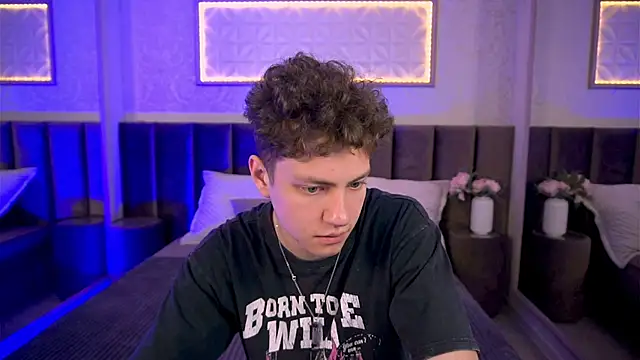 Snapshot of StefanBev chatting on 02.15.26 StefanBev online show from 02.15.26