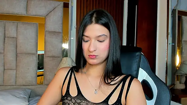 Snapshot of AgathaSanderhs_ chatting on 02.13.26 AgathaSanderhs online show from 02.13.26