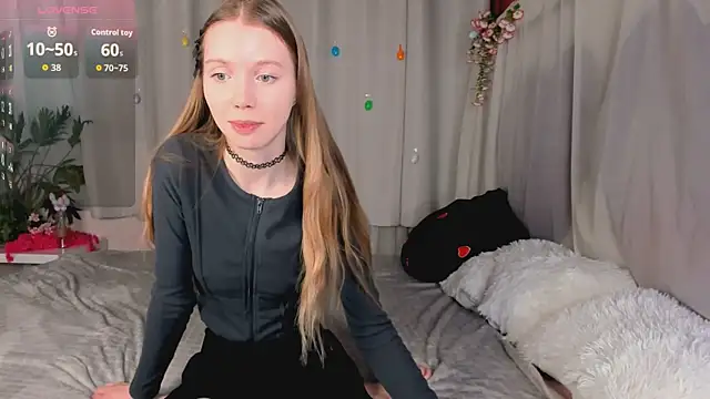 Snapshot of lada2k4 chatting on 05.04.26 lada2k4 online show from 05.04.26