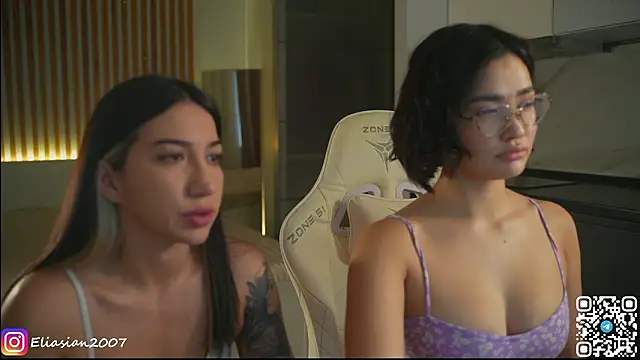 Snapshot of Eliasian chatting on 03.02.26 Eliasian online show from 03.02.26