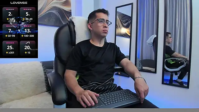 Tommas Jhonson online show from 03.24.26