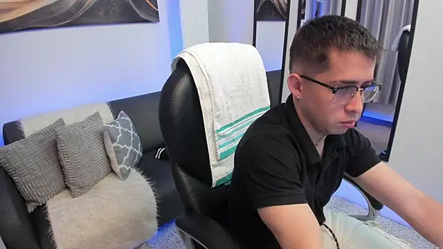 Tommas Jhonson online show from 03.25.26