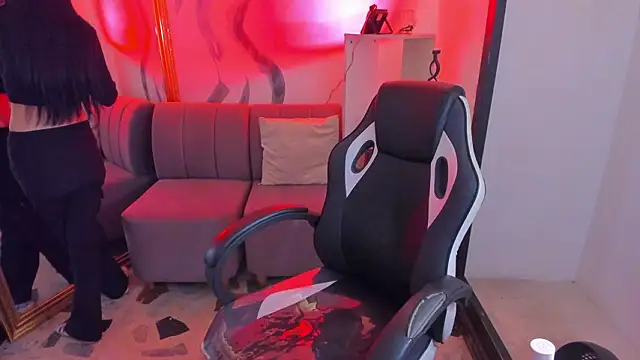 Snapshot of lorraineHunter chatting on 02.22.26 lorraineHunter online show from 02.22.26