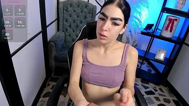 Snapshot of lorraineHunter chatting on 02.25.26 lorraineHunter online show from 02.25.26