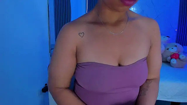 Shantall-blue online show from 03.03.26