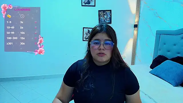 Snapshot of Nina_rouge77 chatting on 02.13.26 Nina rouge77 online show from 02.13.26