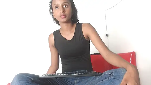 Snapshot of valeryskinnyvagi chatting on 05.21.26 valeryskinnyvagi online show from 05.21.26