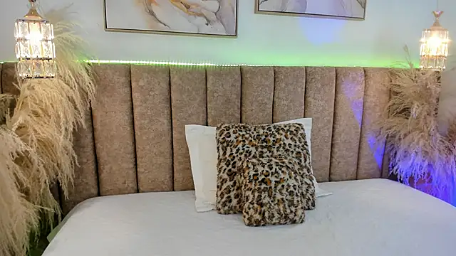 Snapshot of Yaasmin_ chatting on 02.11.26 Yaasmin online show from 02.11.26