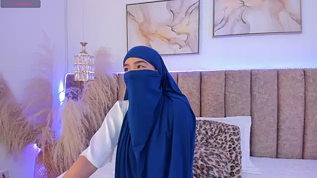 Snapshot of Yaasmin_ chatting on 02.12.26 Yaasmin online show from 02.12.26