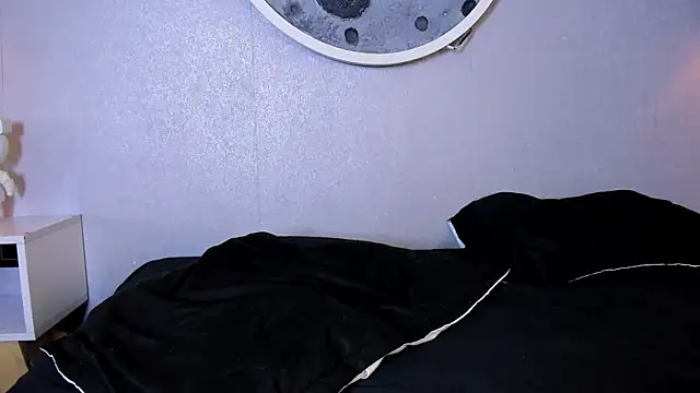 Snapshot of Kloe_skinny chatting on 02.08.26 Kloe skinny online show from 02.08.26