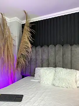 Snapshot of Nanda_vixen_ chatting on 02.12.26 Nanda vixen online show from 02.12.26